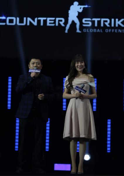 帥男靚女同臺亮相